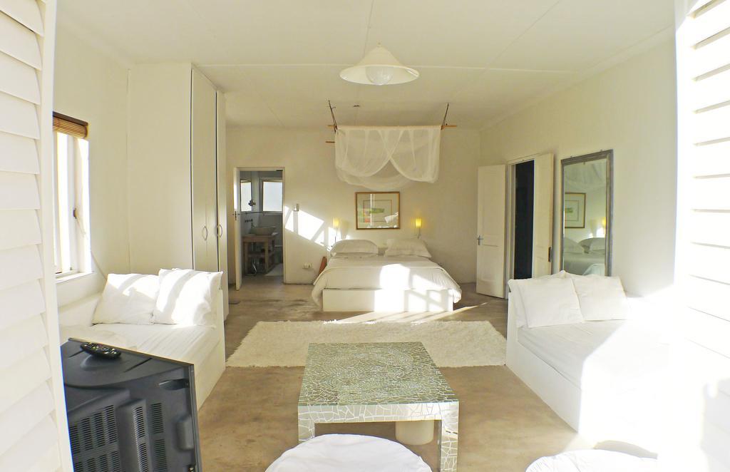 Bamboo Beach Seaside House Hotel Hermanus Bagian luar foto