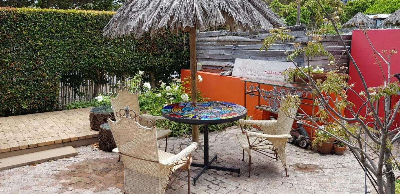 Bamboo Beach Seaside House Hotel Hermanus Bagian luar foto