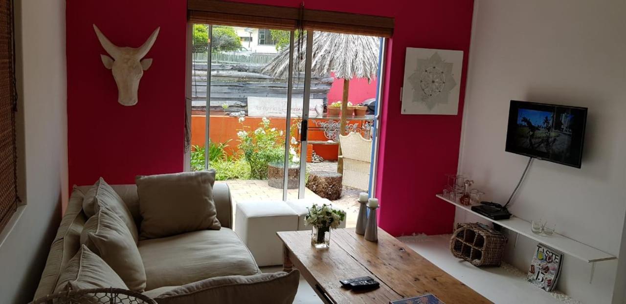 Bamboo Beach Seaside House Hotel Hermanus Bagian luar foto