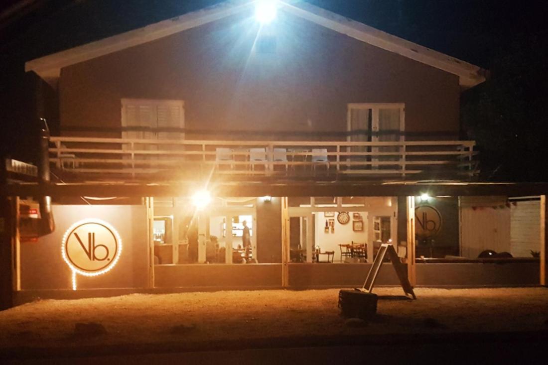 Bamboo Beach Seaside House Hotel Hermanus Bagian luar foto