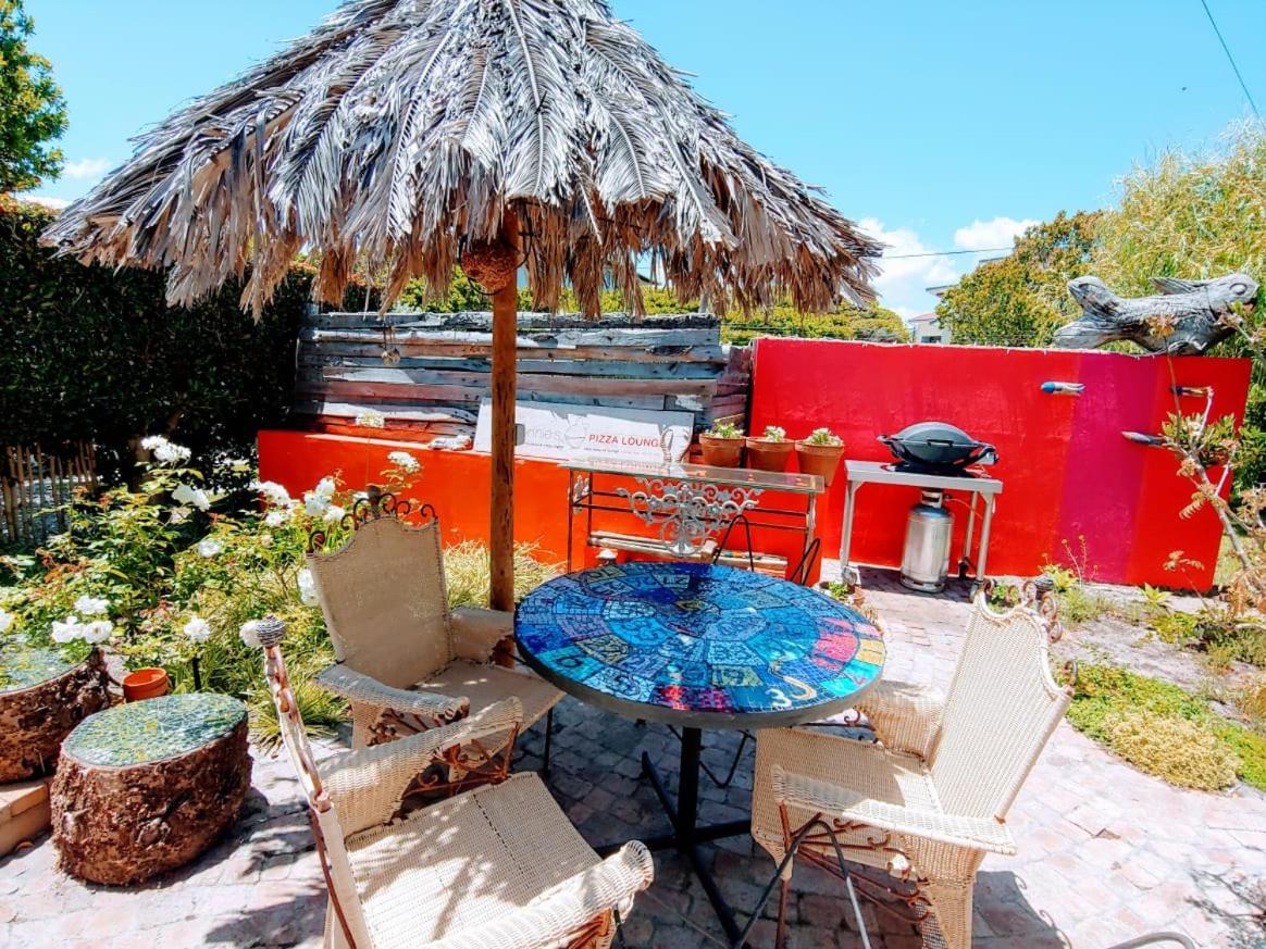 Bamboo Beach Seaside House Hotel Hermanus Bagian luar foto